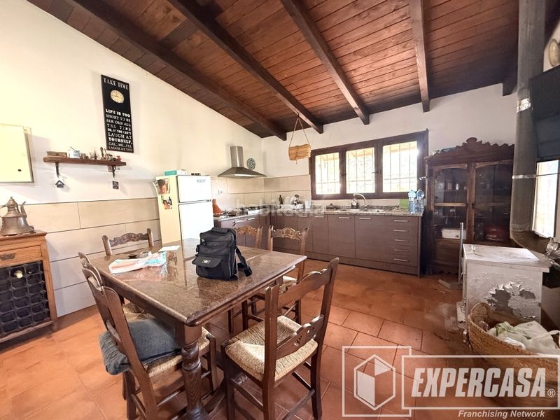 Foto f9bfe93e-e8da-4e4d-a6fb-a8e9db2cec64. Chalet avec chauffage dans Pedralba