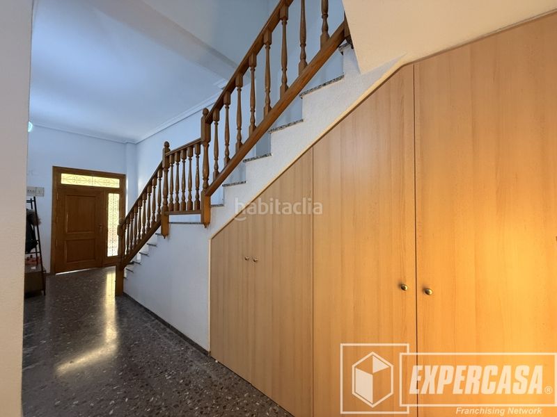 Foto 04bcea9f-877a-43f1-8b46-83f82af68abb. Casa amb aparcament a Riba - roja de Túria