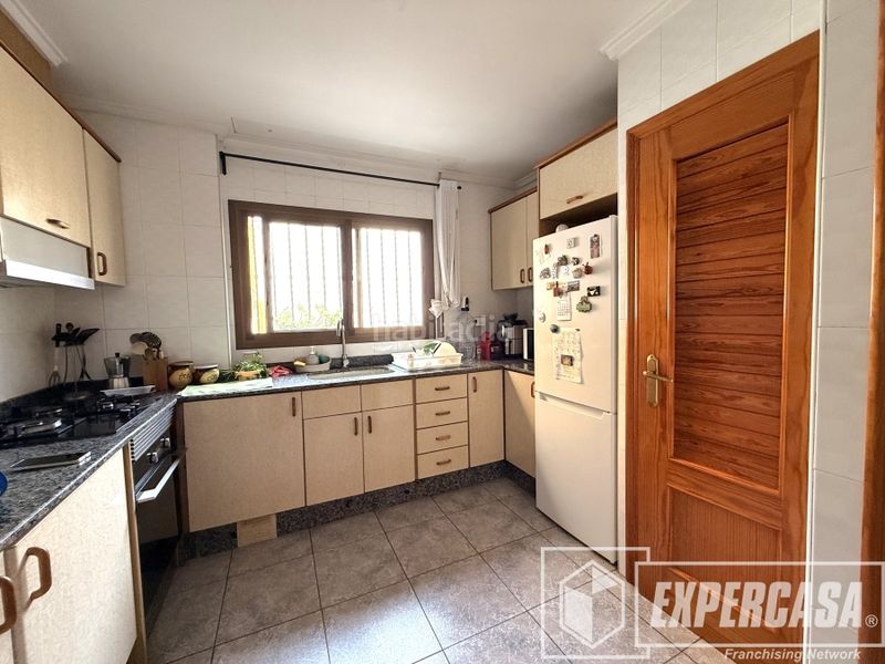 Foto 3dd891b0-c934-4fed-8911-93d5907ae5e1. Casa amb aparcament a Riba - roja de Túria