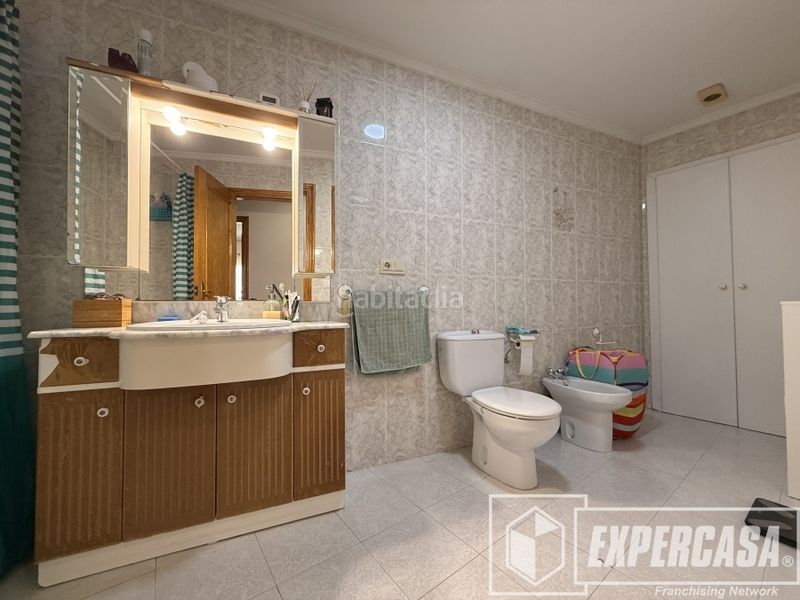 Foto 521dca8d-037b-47f2-bf5a-375a68ae57e5. Casa amb aparcament a Riba - roja de Túria