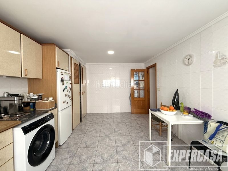 Foto 56359287-e203-4ff9-a5a5-765dd6dd58cb. Casa amb aparcament a Riba - roja de Túria