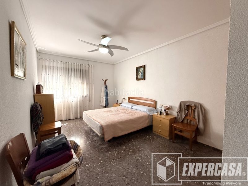 Foto 8bb5ebda-d673-480d-9565-9a6cd65a6a28. Casa amb aparcament a Riba - roja de Túria