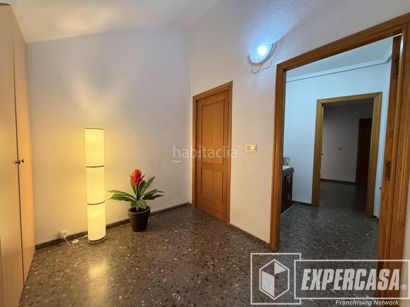 Foto d55297d2-8ab7-4846-8688-8ce8efac79e5. Casa amb aparcament a Riba - roja de Túria