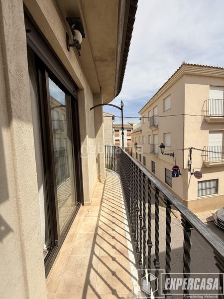 Foto fbff05f0-8413-4374-9f73-2580d9002b0f. Casa amb aparcament a Riba - roja de Túria