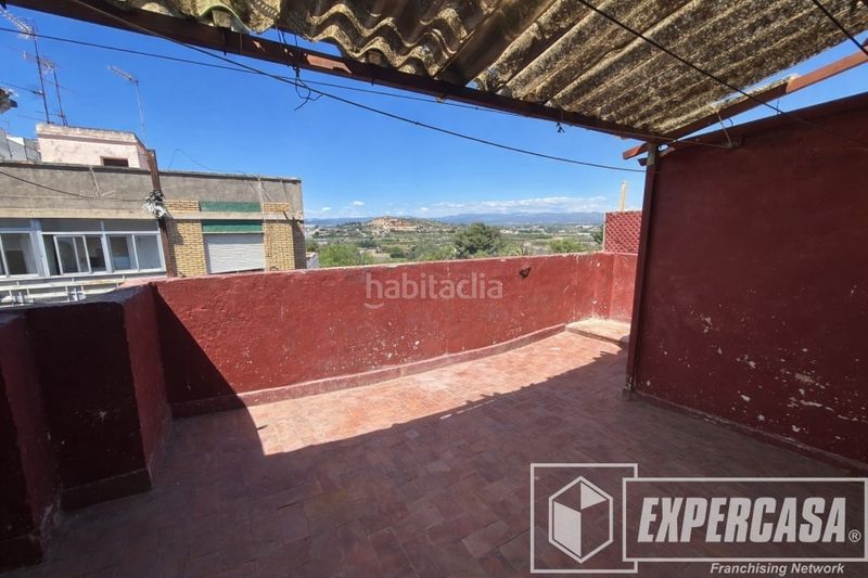 Foto 6799fef4-4ea6-414b-9540-38380ef682d6. Àtic a Parque de la Bombilla Llíria