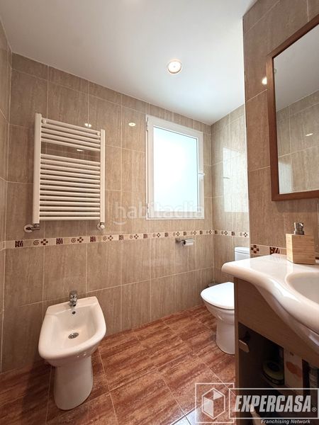 Foto 06b58310-0abc-4537-a219-759a143fef7d. Àtic amb calefacció aparcament a Riba - roja de Túria