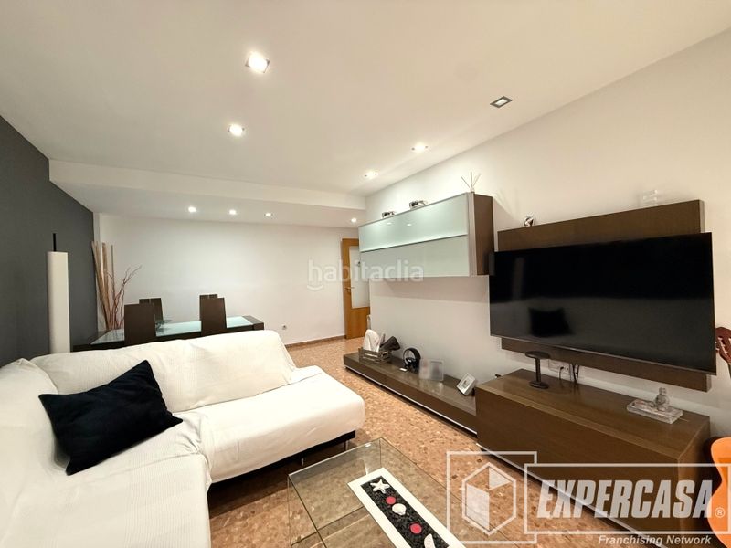 Foto 0e32ae08-9b22-4158-9348-564ffec2381d. Àtic amb calefacció aparcament a Riba - roja de Túria