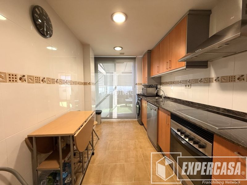 Foto 1e47b8ad-97d0-4c2f-af99-0c6ed2a4238d. Àtic amb calefacció aparcament a Riba - roja de Túria