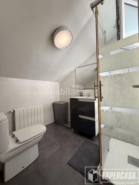 Foto 31b83eb8-7cb3-4c5f-a4d0-de22ed381b80. Àtic amb calefacció aparcament a Riba - roja de Túria