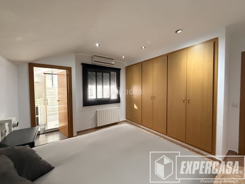 Foto 567e1873-7ea2-445b-8745-9b579d6821b3. Àtic amb calefacció aparcament a Riba - roja de Túria