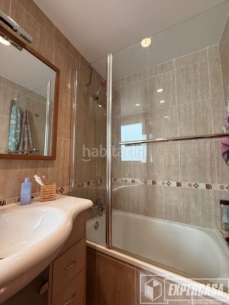 Foto c0c0ff97-9c2c-49dc-aad6-07cb783820c0. Àtic amb calefacció aparcament a Riba - roja de Túria