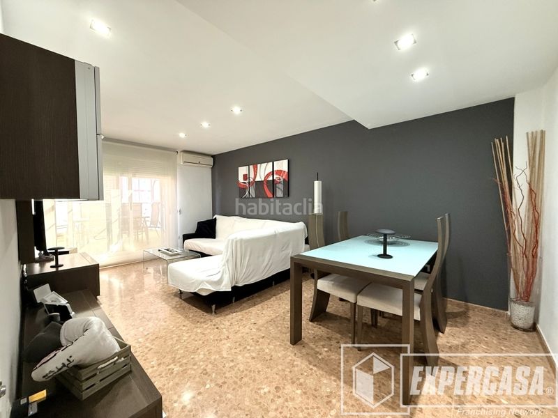 Foto d6c2bb65-76ad-4594-a30e-d5857049ad99. Àtic amb calefacció aparcament a Riba - roja de Túria