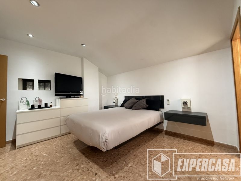 Foto e65e2518-0f2c-4f0a-a1fe-66beac5571c2. Àtic amb calefacció aparcament a Riba - roja de Túria