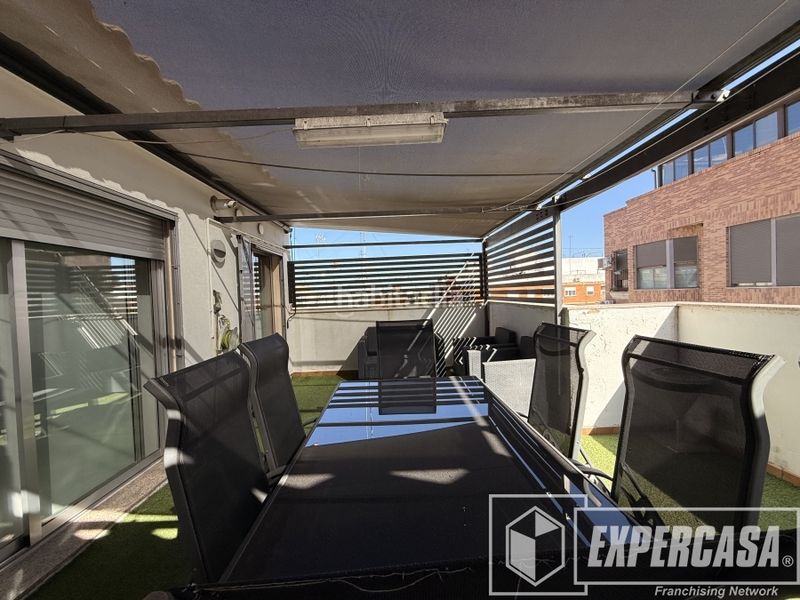 Foto f78c3833-125d-4fd9-886e-cb2eb765091d. Àtic amb calefacció aparcament a Riba - roja de Túria