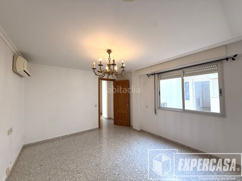 Foto 02aac667-2145-46d2-ae7f-f53f0db2f891. Piso en Riba - roja de Túria