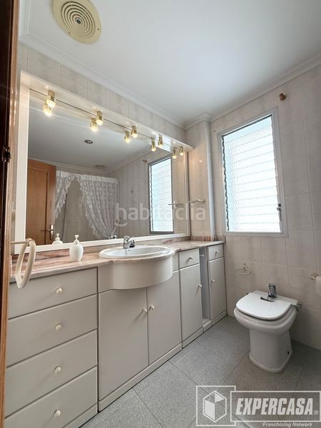 Foto 4f92fc66-c5a6-4ef4-b463-76e364b5a3eb. Piso en Riba - roja de Túria