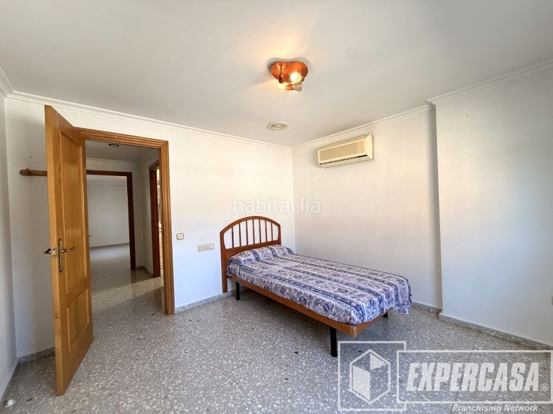 Foto 5d18d473-8251-4054-a3c4-a9e44129e564. Piso en Riba - roja de Túria