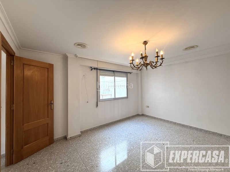 Foto dd6d6309-82f0-455d-852c-045226e1690a. Piso en Riba - roja de Túria