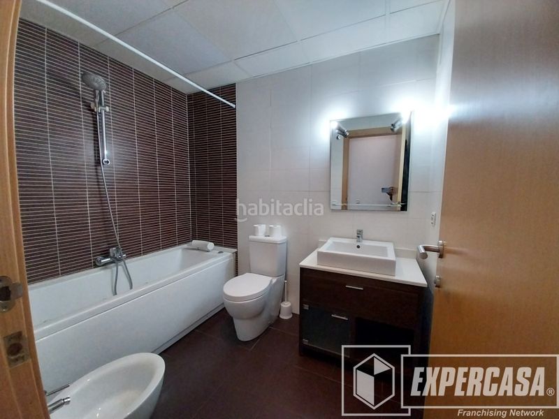 Foto 0e0b2349-4bd9-4498-8651-2a33a369bcec. Flat in avenida rei joan carles i 7 in Parc Central Torrent