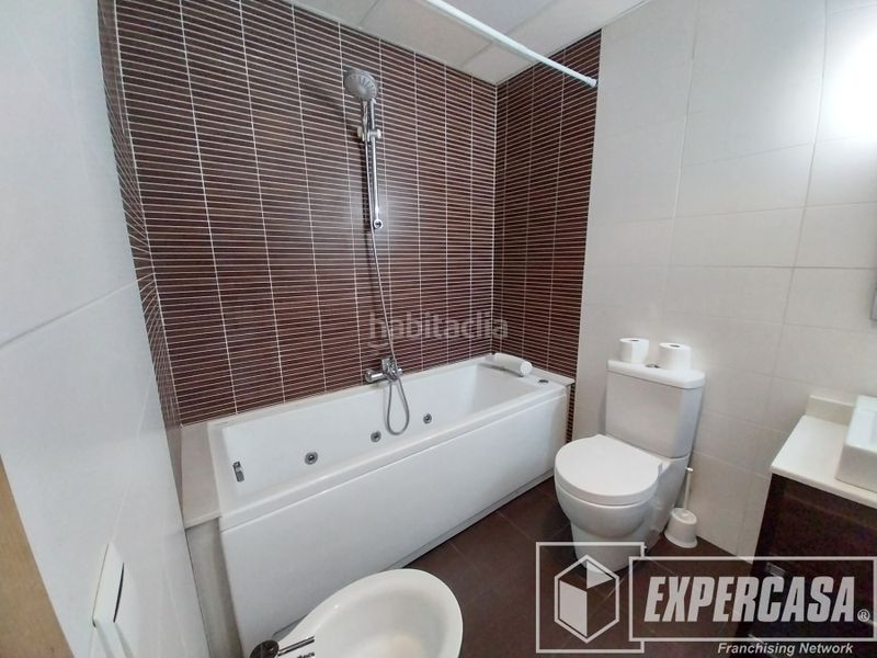 Foto a75fa938-ead3-44f6-be2a-83db48b309d0. Flat in avenida rei joan carles i 7 in Parc Central Torrent