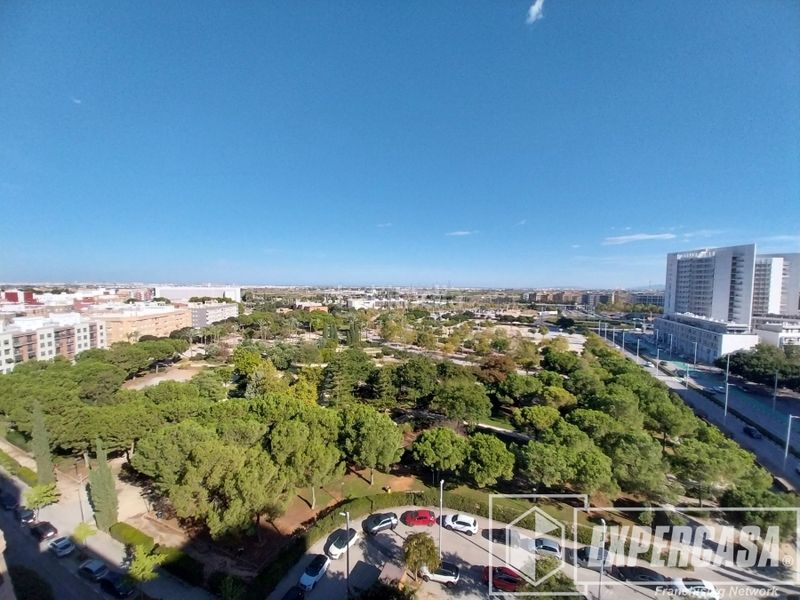 Foto e8b23642-5cb3-4ce9-b2d1-e7740d12afb4. Flat in avenida rei joan carles i 7 in Parc Central Torrent