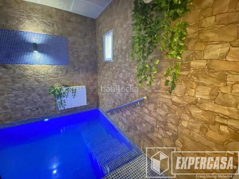 Foto c0007f53-a3d7-45d0-9488-f7d954ea5254. Chalet en Poble Nou Torrent