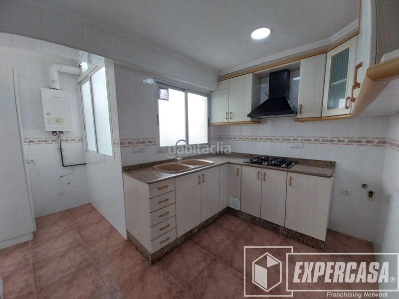 Foto fc0ce349-586f-48a6-9fe3-4df94f936441. Piso en Riba - roja de Túria