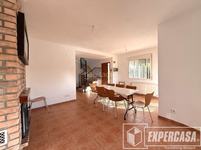 Foto 53d5d54a-e5ff-4638-9290-99d5ba589108. Xalet amb calefacció aparcament piscina a Vilamarxant