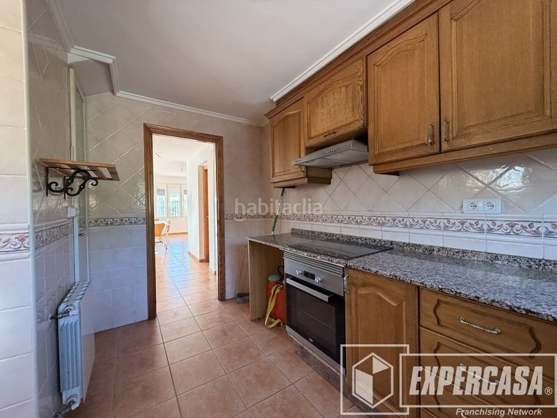 Foto b62520ce-f406-4c56-8dd8-c3beca3b72fc. Xalet amb calefacció aparcament piscina a Vilamarxant