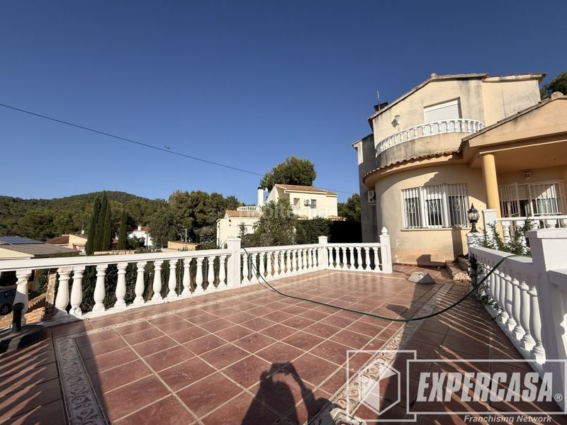 Foto be7ca749-2643-40d0-8c73-8f6b5ebc7a83. Xalet amb calefacció aparcament piscina a Vilamarxant