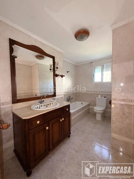 Foto e0e45113-991d-41bb-ae2d-049626b5f9e2. Xalet amb calefacció aparcament piscina a Vilamarxant