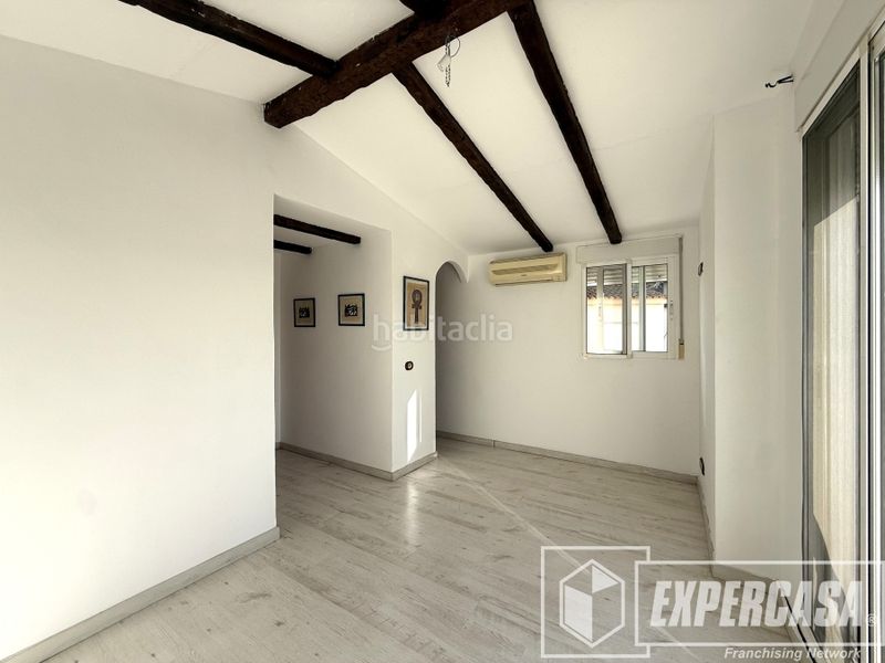Foto e2fb30af-d962-4521-8496-9ef13b45b5d5. Xalet amb calefacció aparcament piscina a Vilamarxant