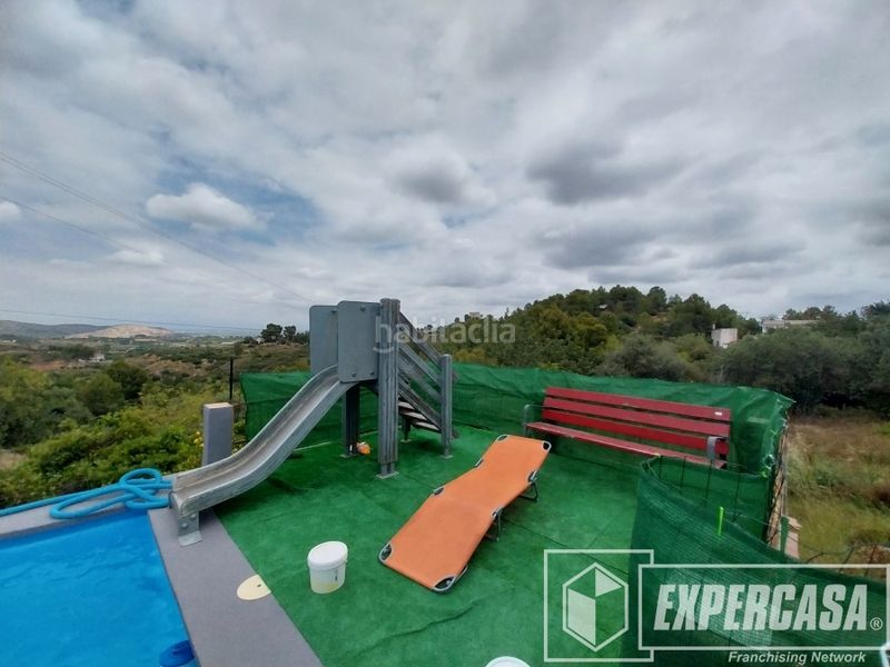 Foto c0092340-ad2f-47d0-a4af-a8431622f0c9. Xalet amb piscina a Monserrat