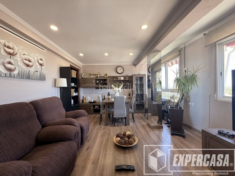 Foto f5057148-be9e-4aa1-b93f-b3077327d1a7. Piso en Riba - roja de Túria