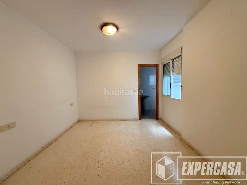 Foto d9ca5d1c-a929-4908-8d3d-9d25c90157ed. Pis amb aparcament a Riba - roja de Túria