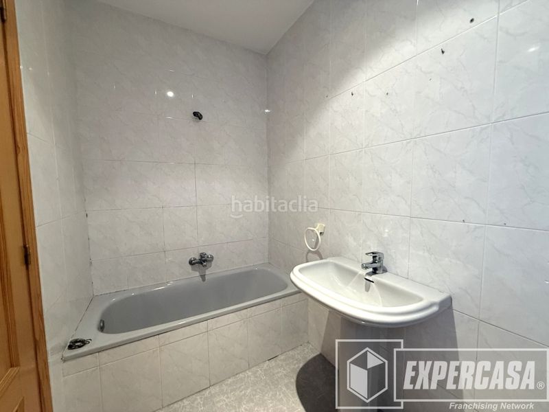 Foto e563b53b-b779-4860-ab81-ac55a44a1c46. Pis amb aparcament a Riba - roja de Túria