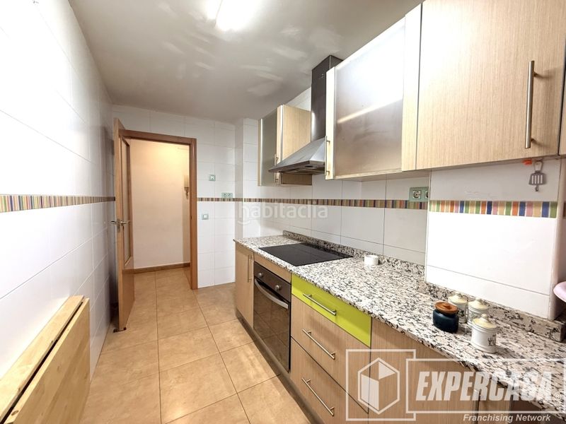 Foto 4db166c9-ad81-4653-9921-78674bc3a6ef. Flat with parking in Riba - roja de Túria