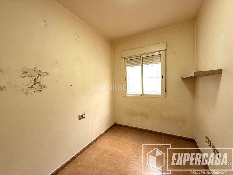 Foto 5a254a0a-9abb-4e3a-8487-4ea51e3878fb. Flat with parking in Riba - roja de Túria