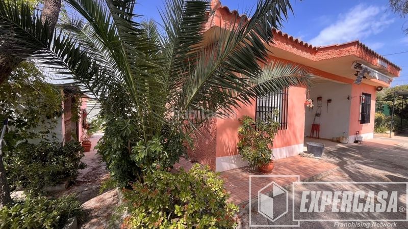 Foto 4f682cdb-a099-4b5a-8571-137823005fc5. Chalet en Urbanizaciones Llíria