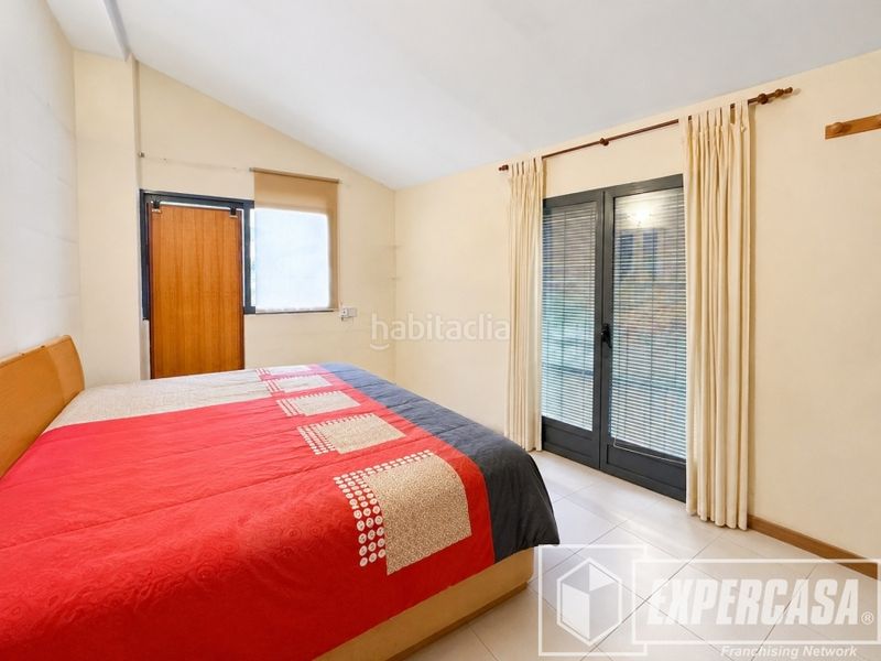 Foto ea5171b9-cfb8-48be-9b92-e0d219b98739. Casa en Santa Bárbara Llíria