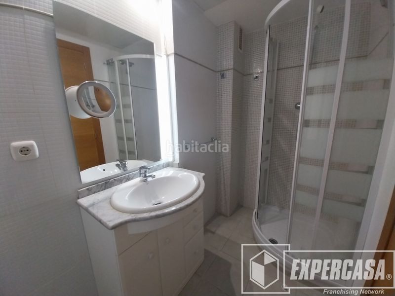 Foto b6390ad1-0365-40c3-958b-f411c74f12be. Dúplex a calle constitución 0 a Zona Avenida al Vedat Torrent