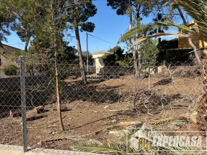 Foto a03917e7-a491-4acc-8c03-d498fe650d14. Terreno residencial en La Cañada Paterna