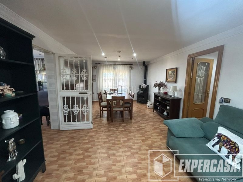 Foto a0fce5dd-2af3-41ba-b502-ab99faf13ffd. Chalet en Vilamarxant