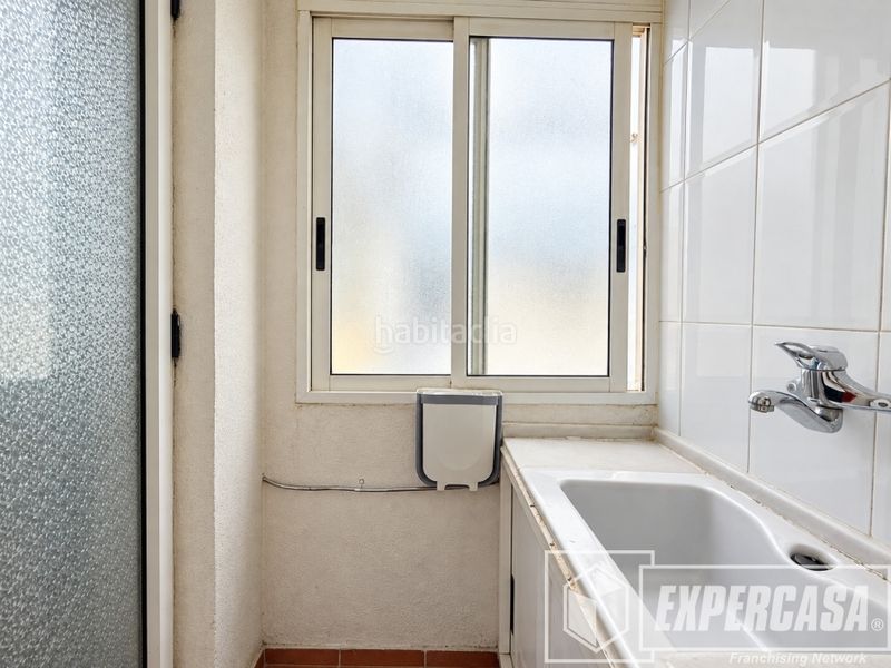 Foto e7c0d9f7-e9c1-4788-b797-e80f050fbfaa. Pis amb aparcament a Casco Antiguo Llíria