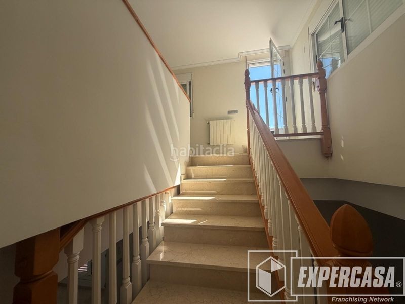 Foto eb9760db-1264-4ae3-9f8d-40a0d5799293. Chalet avec chauffage parking dans Sierra Perenchiza-Cumbres de Calicanto-Sto Domingo Chiva
