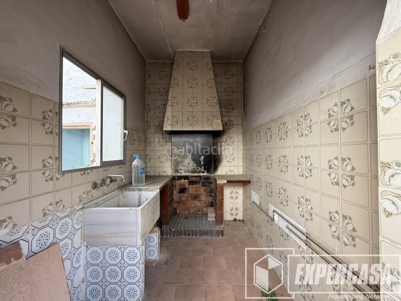 Foto 555c9386-2cf7-405a-9071-97ab5a439d8e. Masía en calle calle san antonio 5 en Riba - roja de Túria