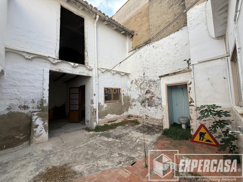Foto 5f47ad30-6275-4a2e-adfe-e0670e124140. Masía en calle calle san antonio 5 en Riba - roja de Túria