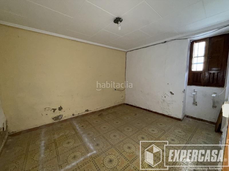 Foto 8d6ba80e-f46e-4247-a2c3-73c2ecccdcc9. Masía en calle calle san antonio 5 en Riba - roja de Túria