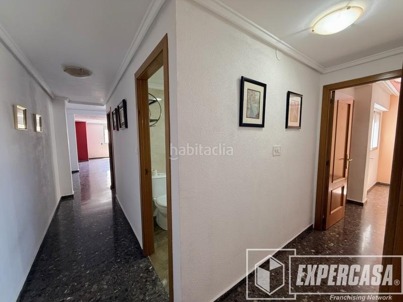 Foto 36e64d05-67d4-47b2-9bc0-117bb4a3bbed. Piso en calle calle primero de mayo 1 en Riba - roja de Túria