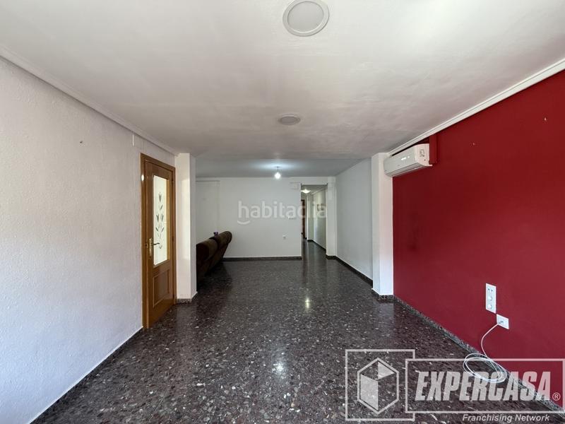 Foto ab8f833e-5926-4698-ba8c-5909a46d8ef7. Piso en calle calle primero de mayo 1 en Riba - roja de Túria